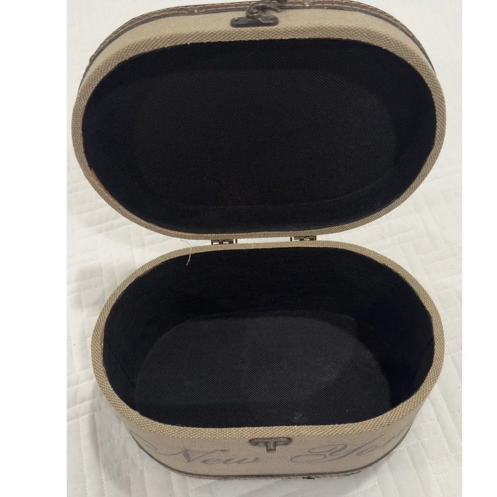 Vintage‎ Savile Row An Evening in New York Oval Decorative Storage Trunk Box